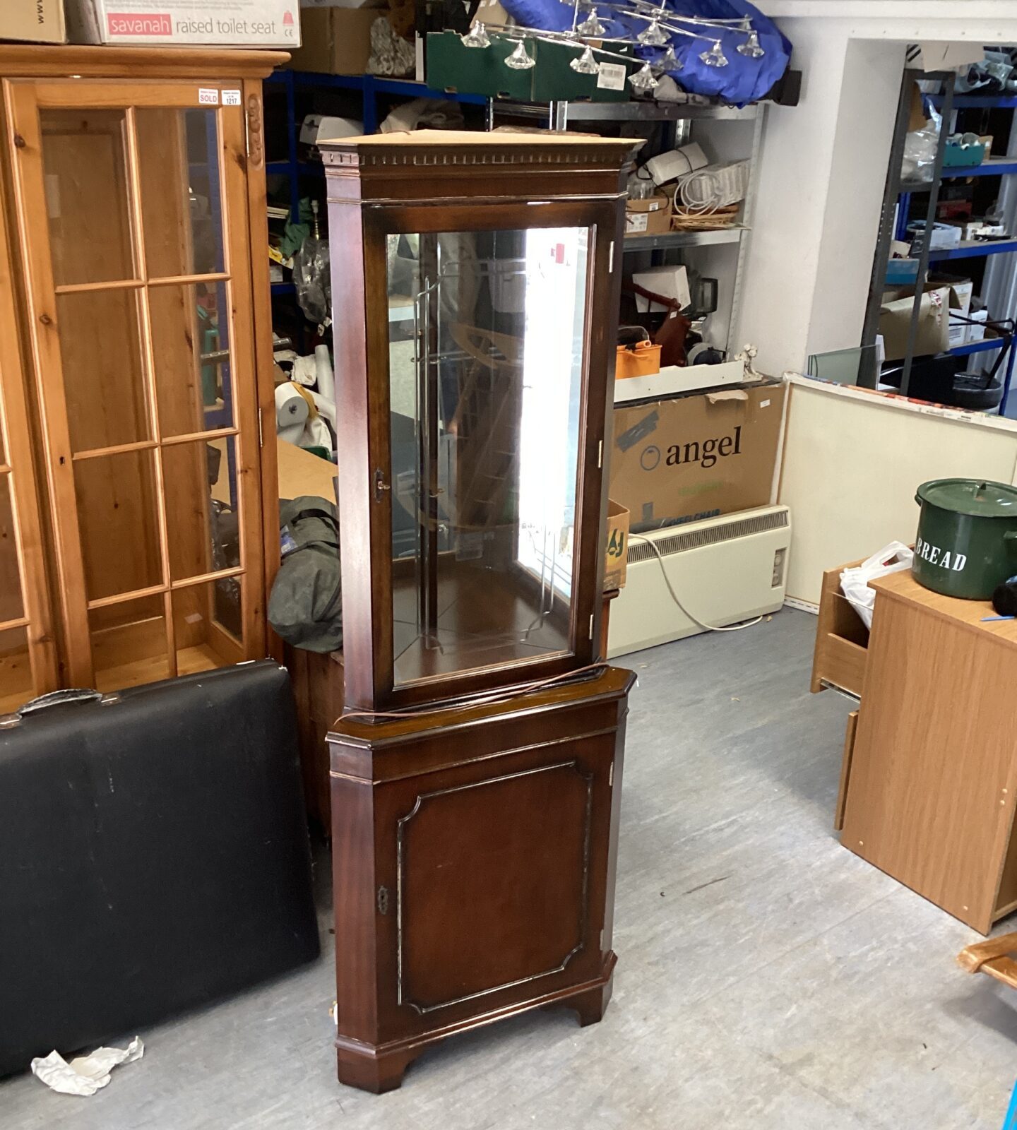 mahogany Corner display cabinet