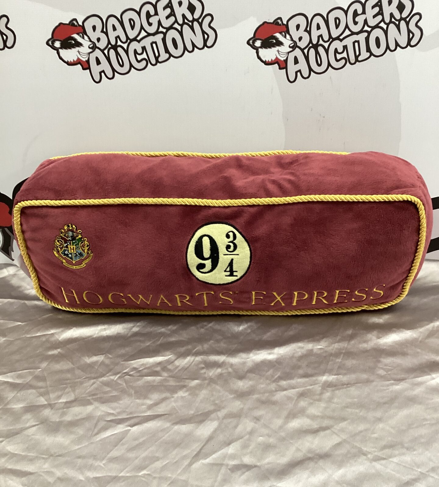Harry potter hogwarts express 9 3/4 pillow