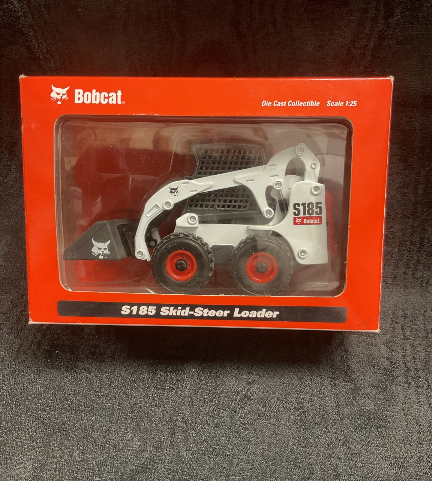 Bobcat die cast 1/25 Scale S185 Skid- Steer Loader