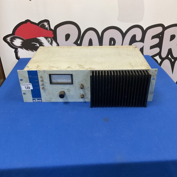 Vintage SBS FM25 spectral analyser with display and controls.