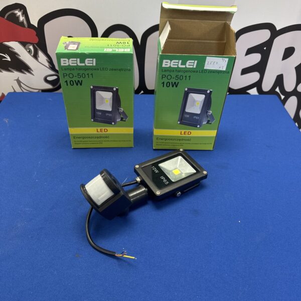 Two belei 10w led wall lights