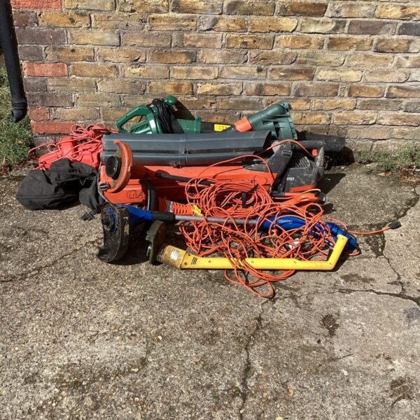 Job lot of garden strimmers and leaf blowers