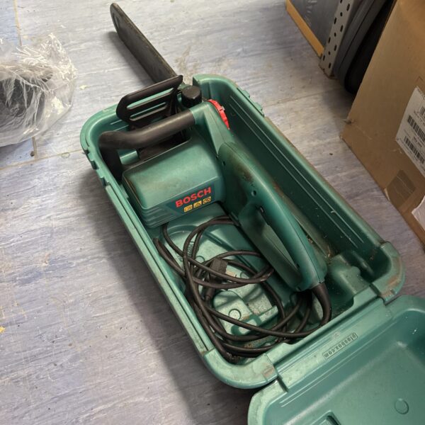 Bosch electric chainsaw
