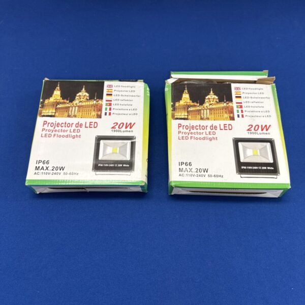 Two 20w ip66 led security lights