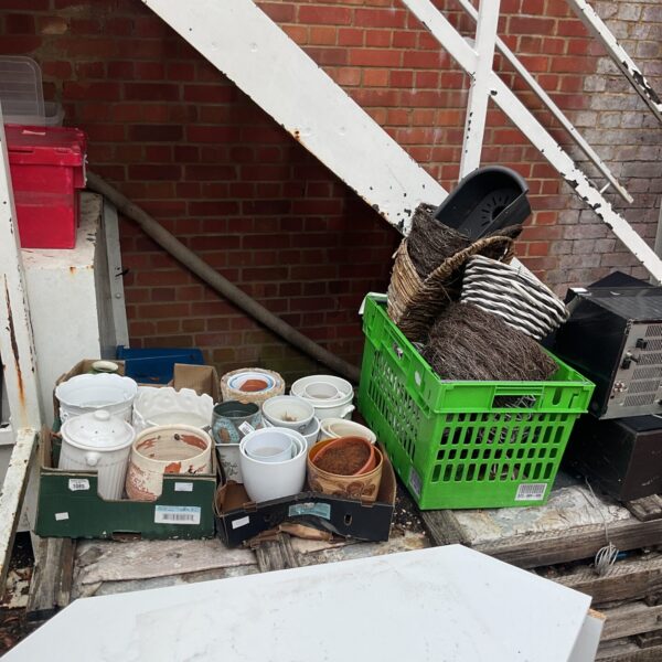 Large quantity of garden pots and planters