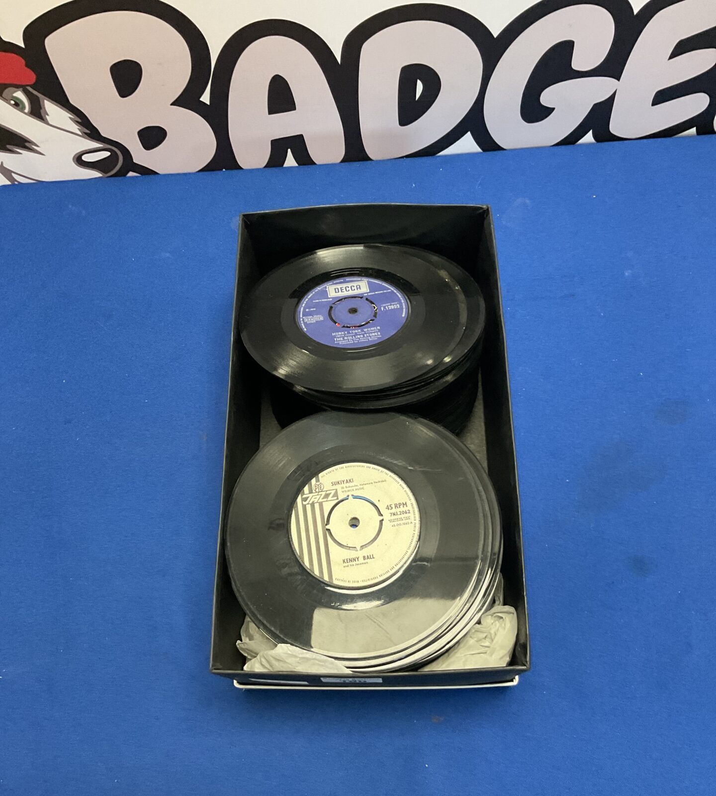 Mixed box of 7” singles