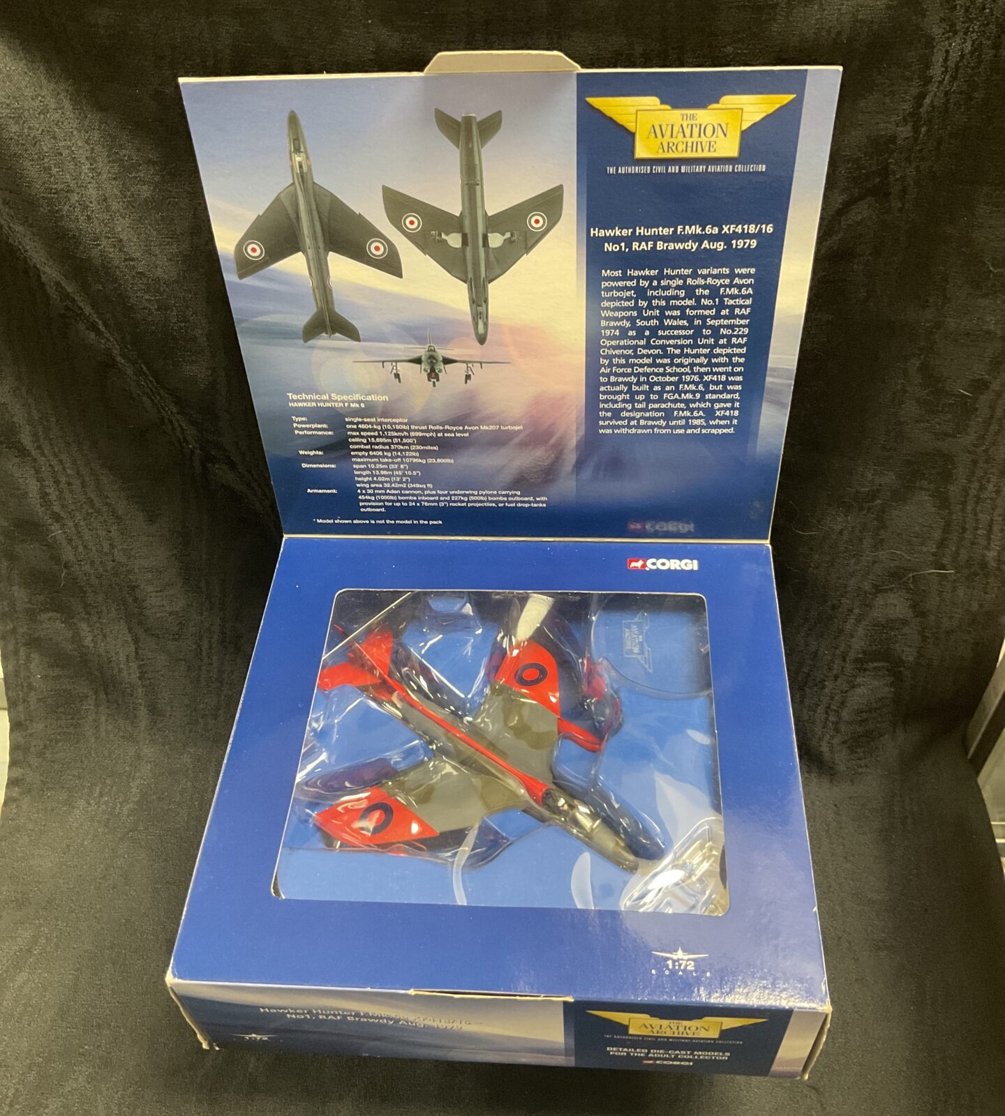 Corgi Aviation Archive Hawker Hunter F.MK.6a Xf418/16 Diecast Model Aeroplane - Image 2