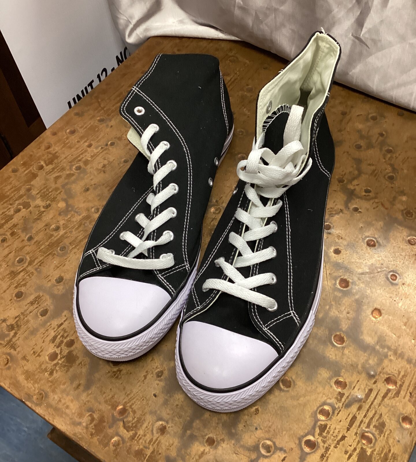 Pair of size 10 soul cal & Co trainers like new