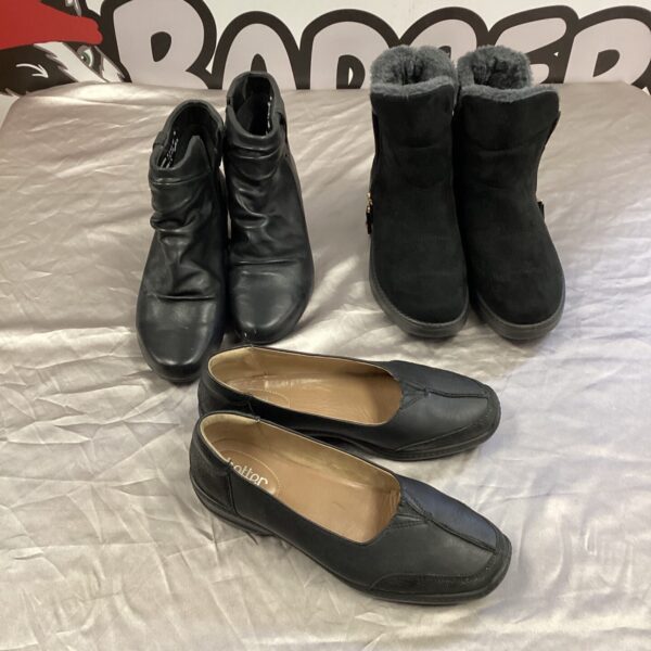 three pairs of ladies shoes as new inc clarkes and hotter