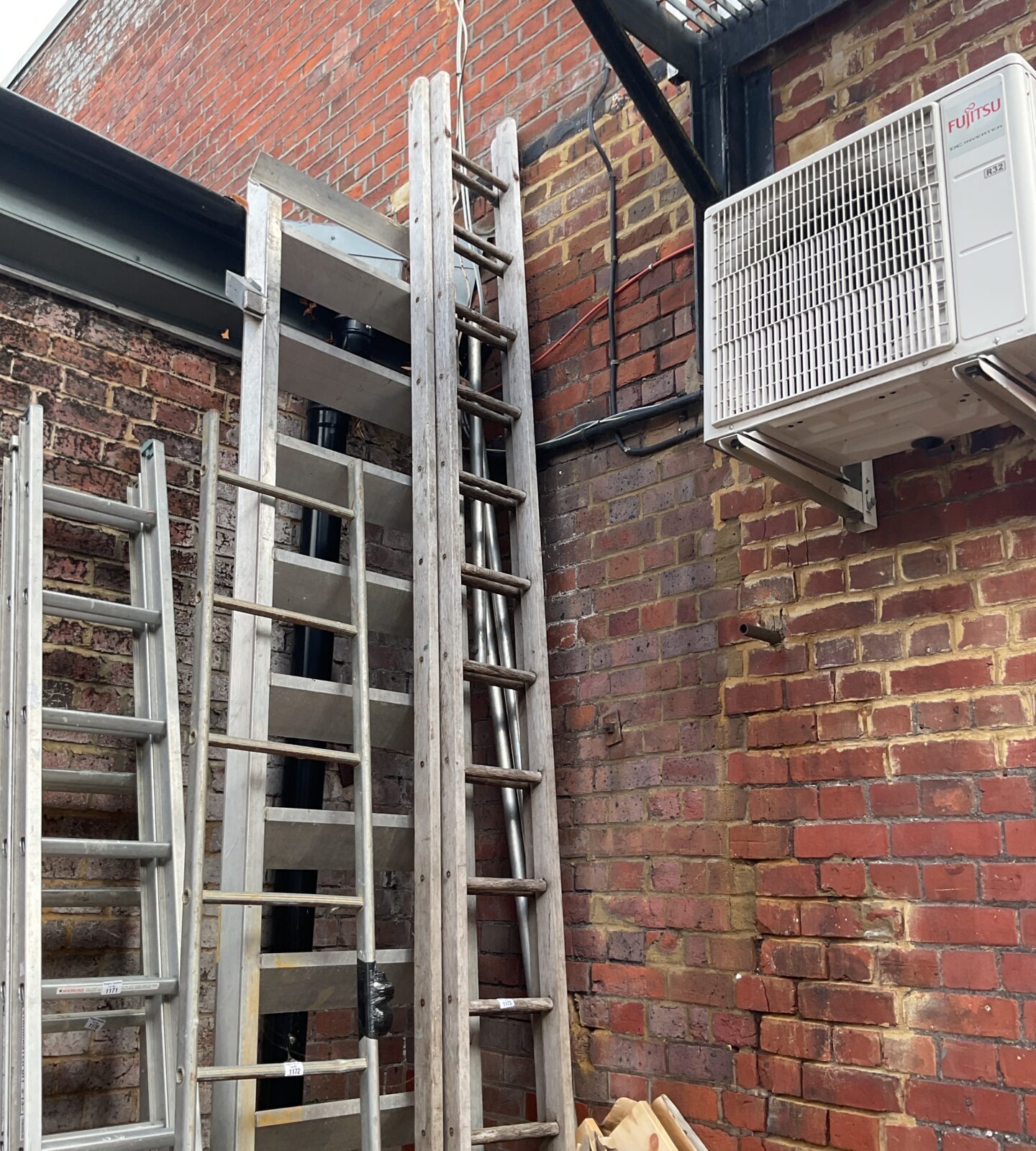 Wooden 15’ Extension ladder