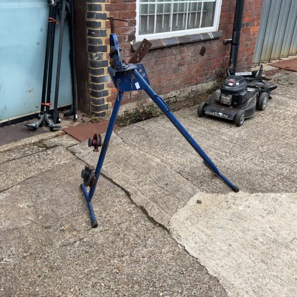 Heavy duty pipe bending tool