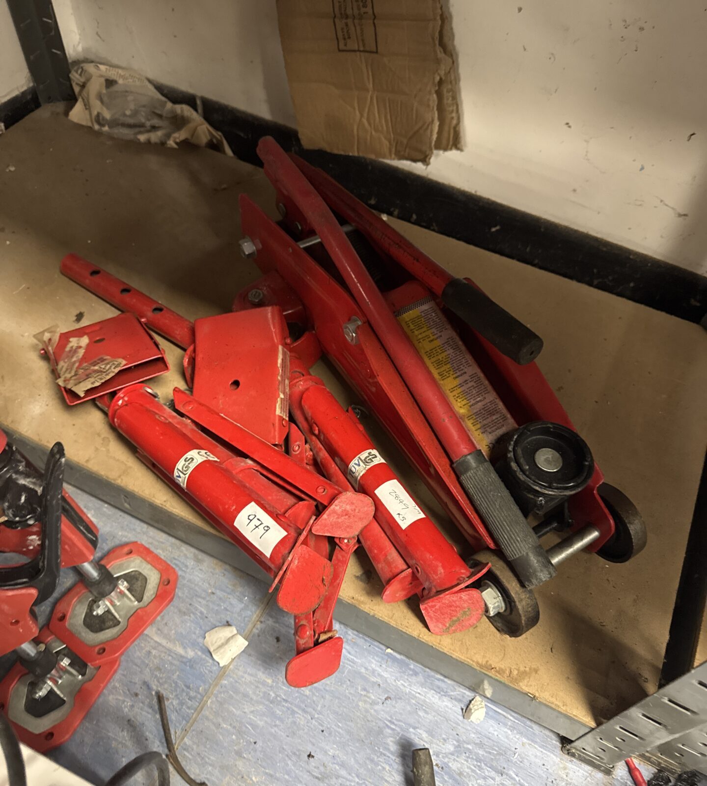 Trolley jack with pair of axle stands