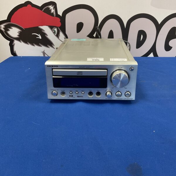 Onkyo CR-505DAB CD receiver, a vintage Hi-Fi component.