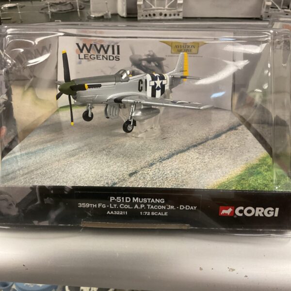 Corgi Diecast 1/72 Scale P51 D Mustang Wwll Legends
