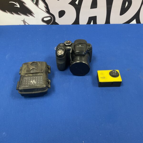 Fujifilm Finepix S2950 camera with trail camera and mini hd cam
