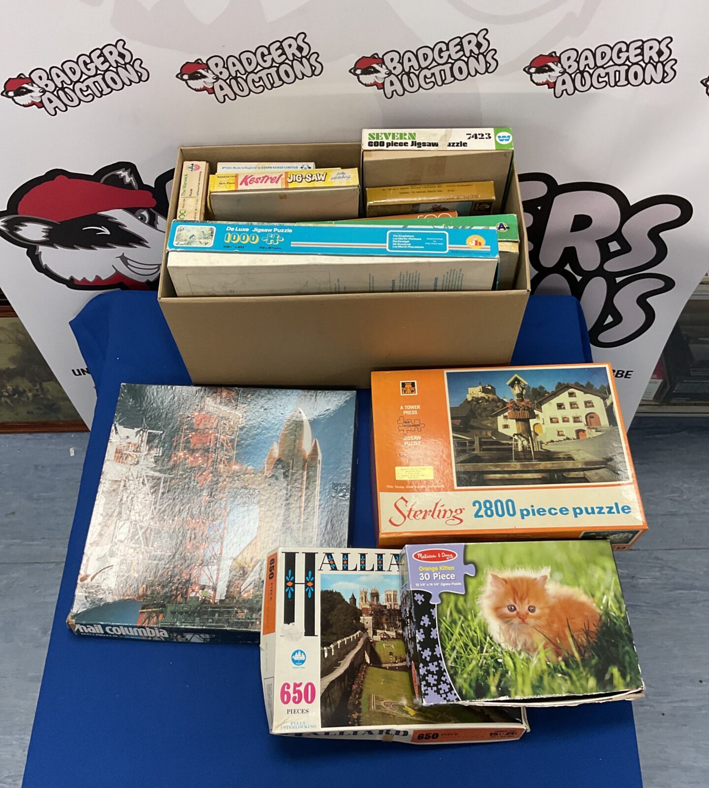 Collection of vintage jigsaw puzzles