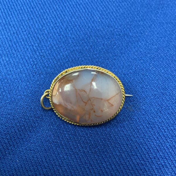 Vintage gold plated pendant brooch
