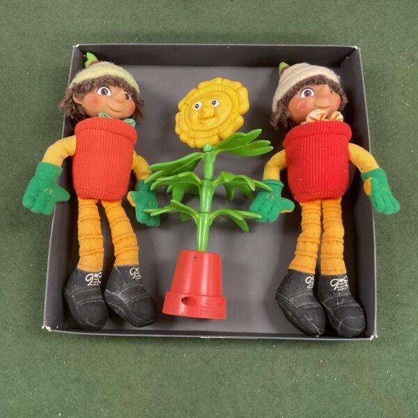 Vintage Bill and Ben toy set with Little Weed in original box.