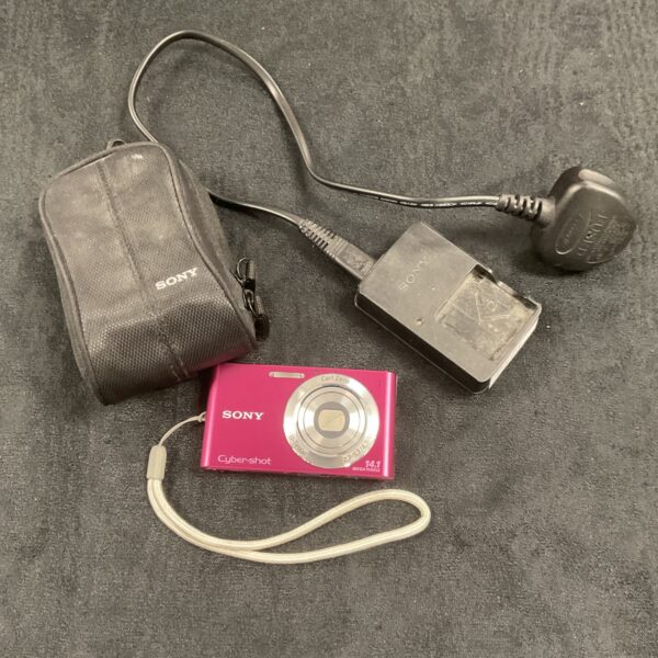 Sony Cyber-shot digital camera with charger working