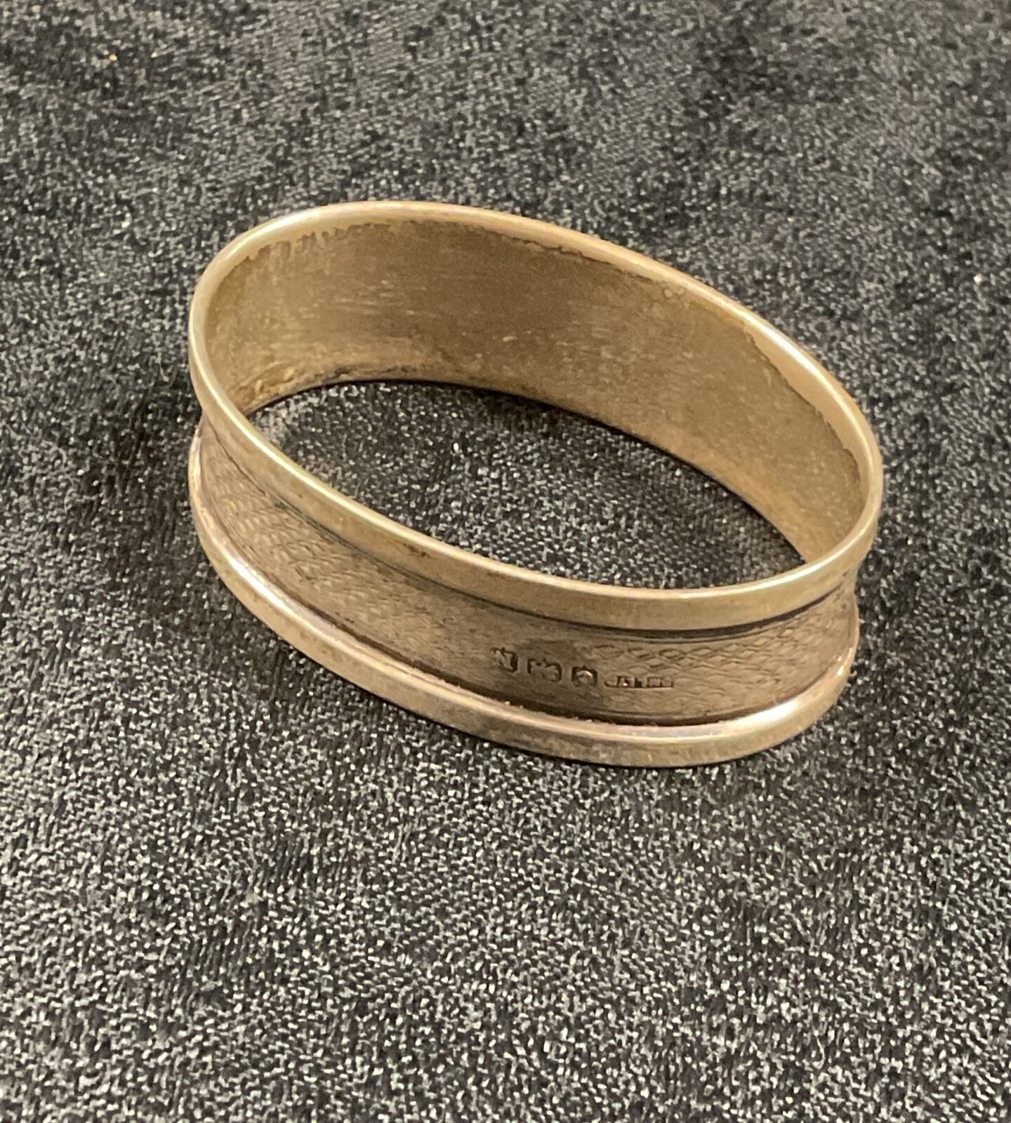 Hallmarked Silver Knapkin ring 9.46g