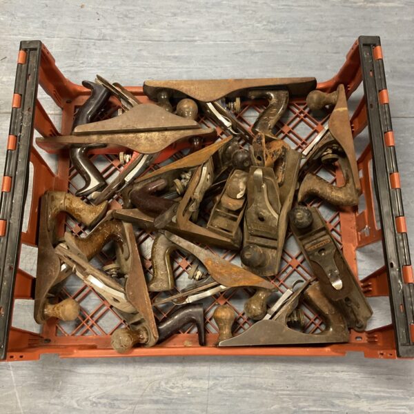 Large tray of wood planes including record & stanley