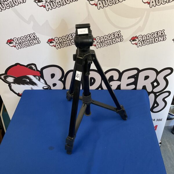 Miranda pro video tripod in good used condition.