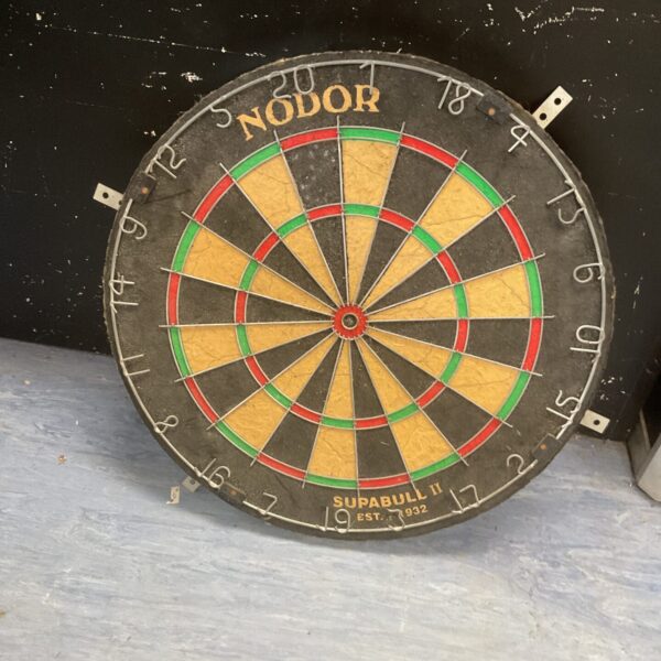 Vintage Nodor Superbull II dartboard in good condition.