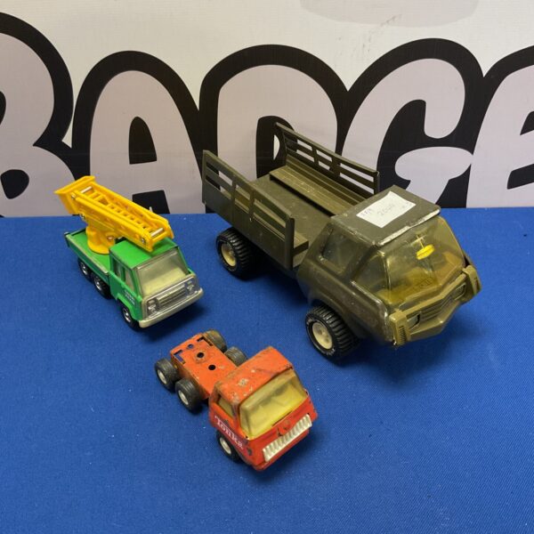 Vintage Tonka flatbed truck, classic metal toy truck.