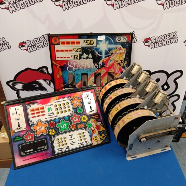 Vintage Stardust fruit machine glass and reels for collectors.