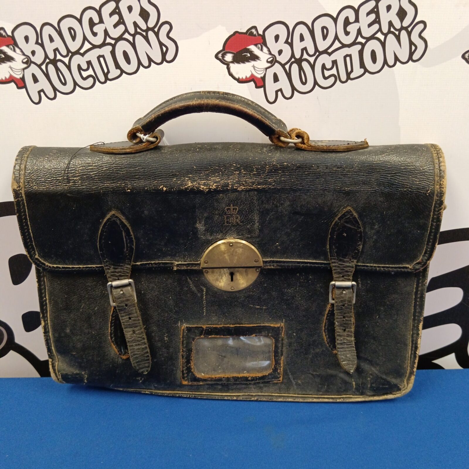 Vintage leather royal queen Elizabeth II document case