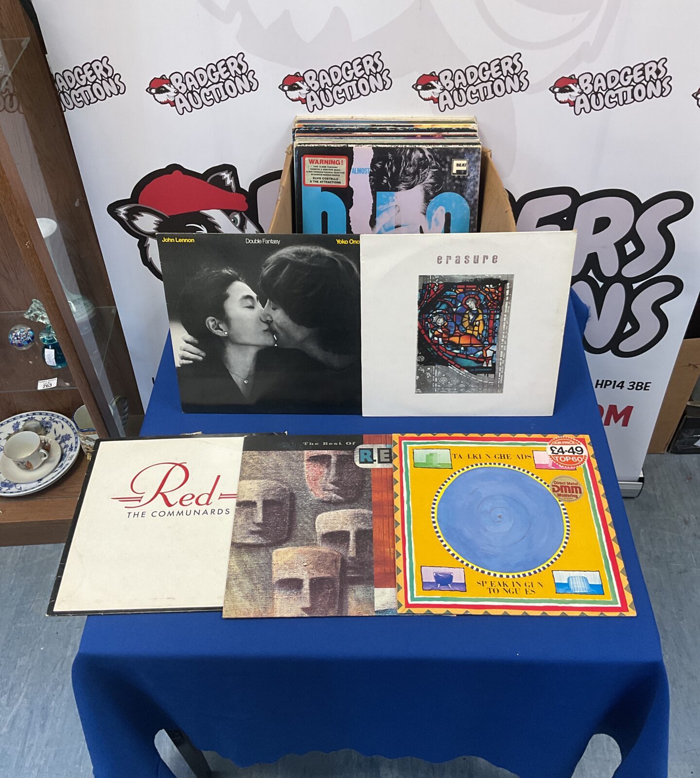 Lot of vintage 1980s vinyl records for collectors.