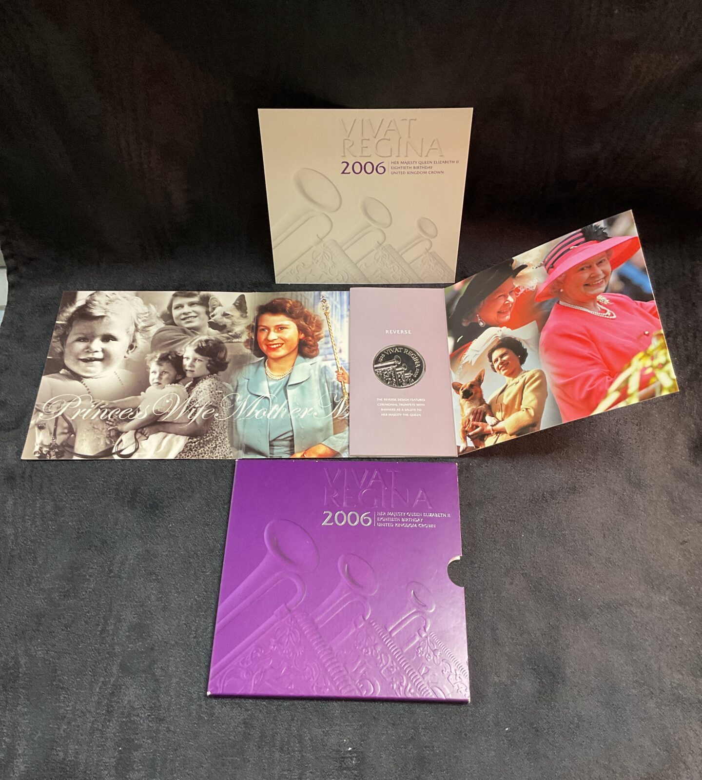 2006 Queen Elizabeth II commemorative coin from the Royal Mint.