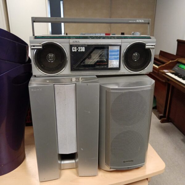 Vintage Aiwa CS-230 cassette radio with Sony and Panasonic components.