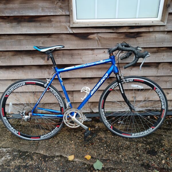 Blue Ammaco XRS 700 racer bike, vintage road bicycle.