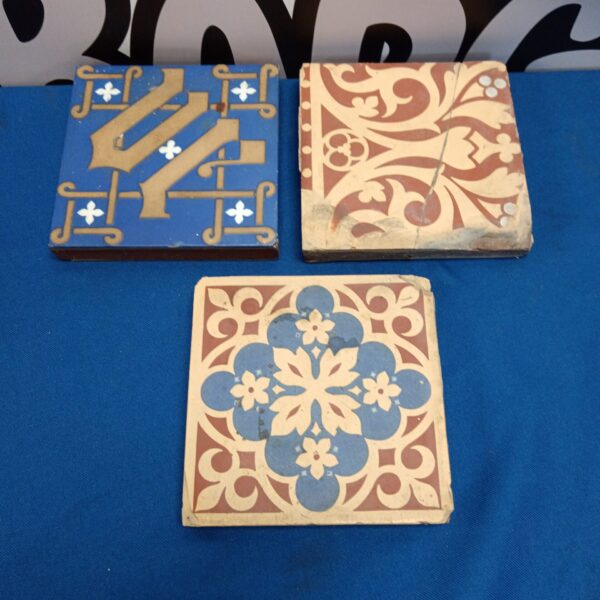 Antique St Stephens Hall tiles with geometric red and cream pattern.