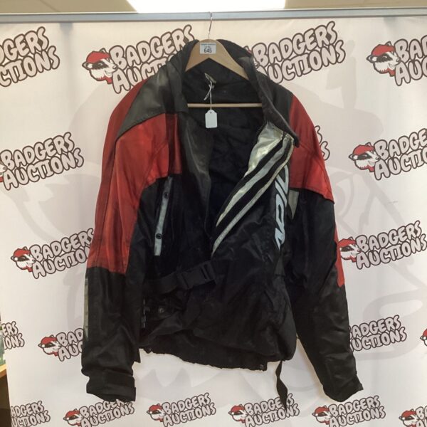 Apico size L motorcycle jacket for off-road riding.