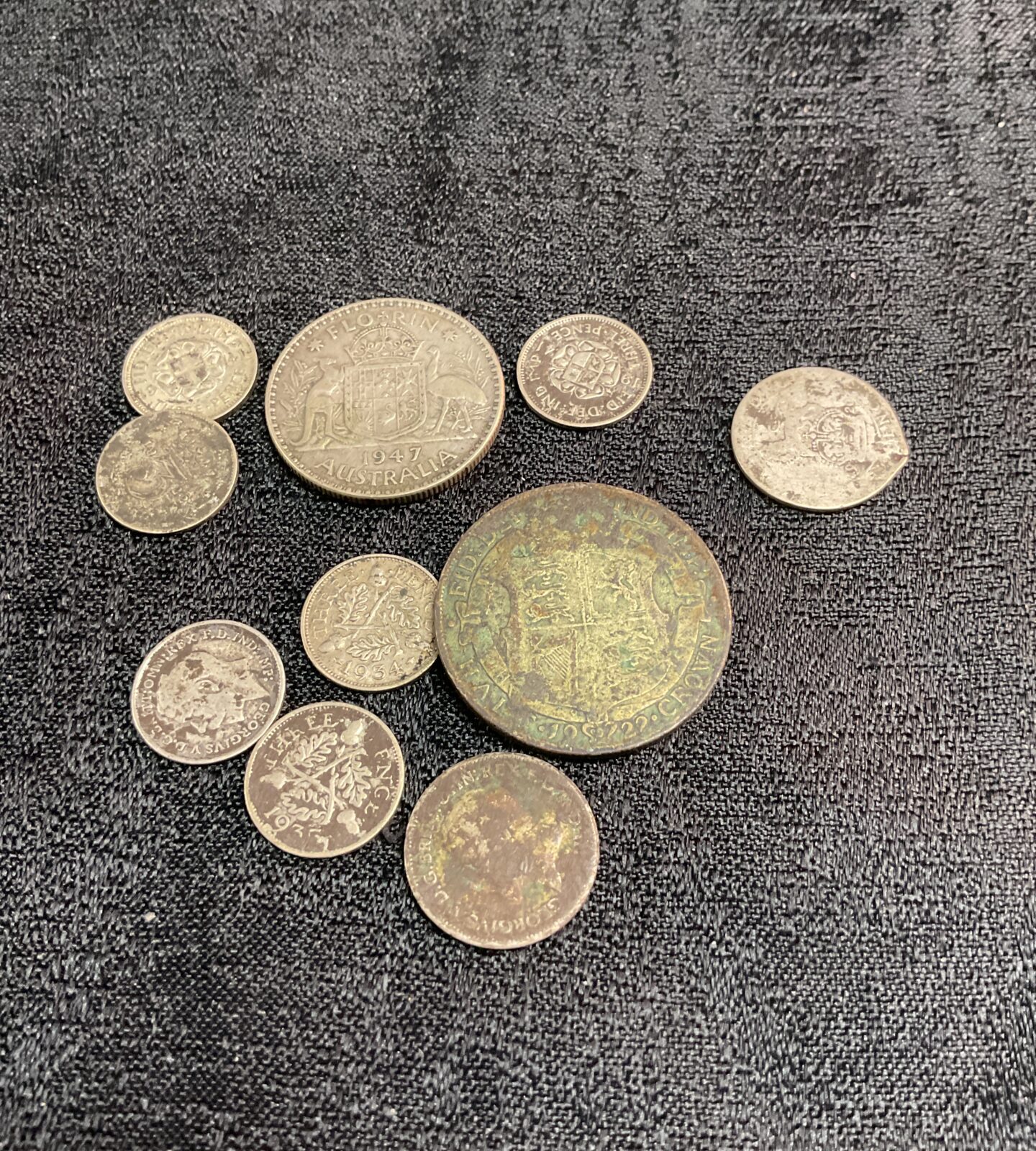 Lot of vintage Australian part silver coins for collectors.