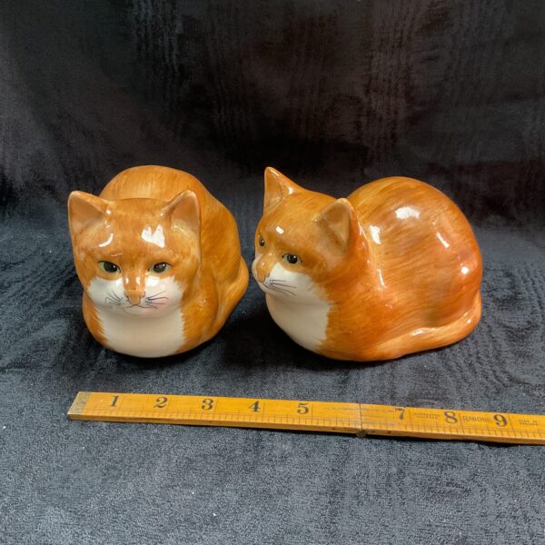 Vintage Babbacombe Pottery ginger cats, collectible Devon ceramics.