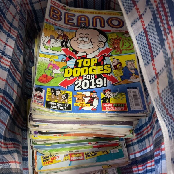 Vintage bundle of Beano comics featuring Dennis the Menace.