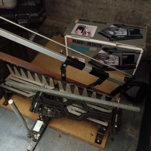 Vintage Black and Decker wallpaper stripper and mitre saw lot.