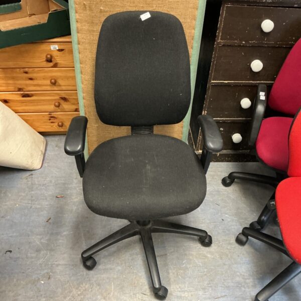 Black office chair with adjustable height and swivel base.