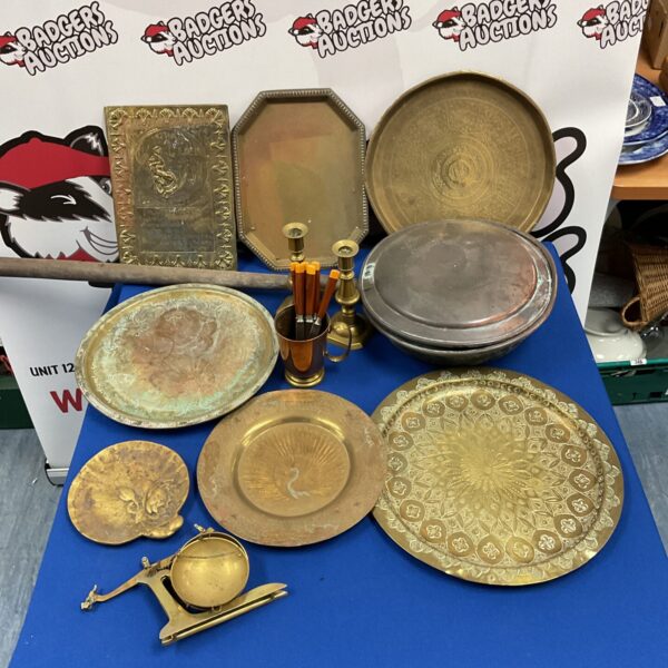 Antique brass and copper lot with Art Nouveau dish and bedpan.