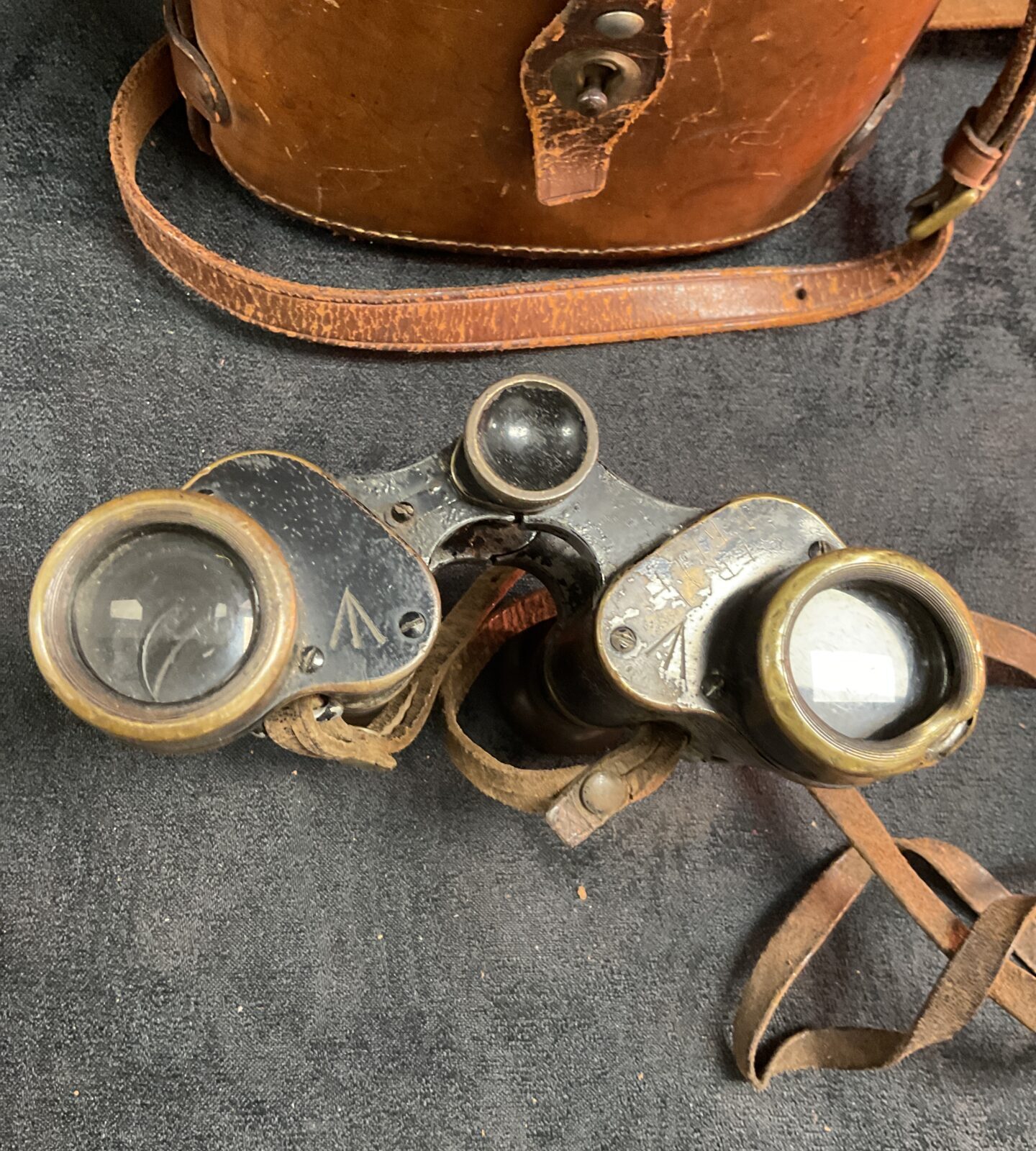 Vintage leather case for Carl Zeiss binoculars, WWI era.