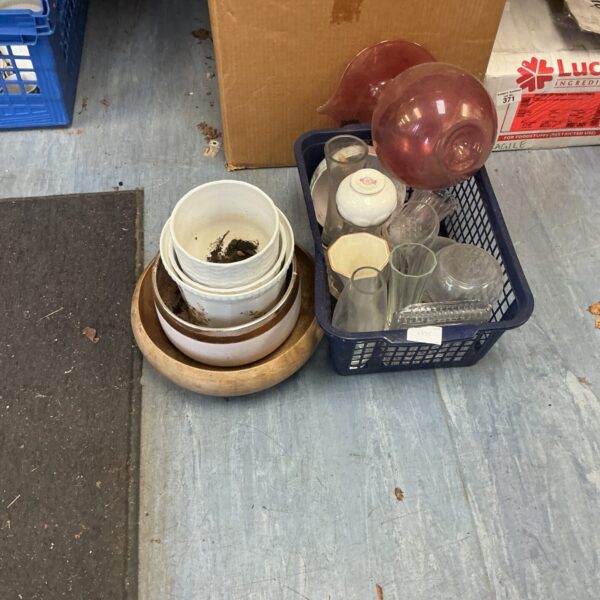 Mixed lot of vintage ceramic and glass bowls for kitchen or display.