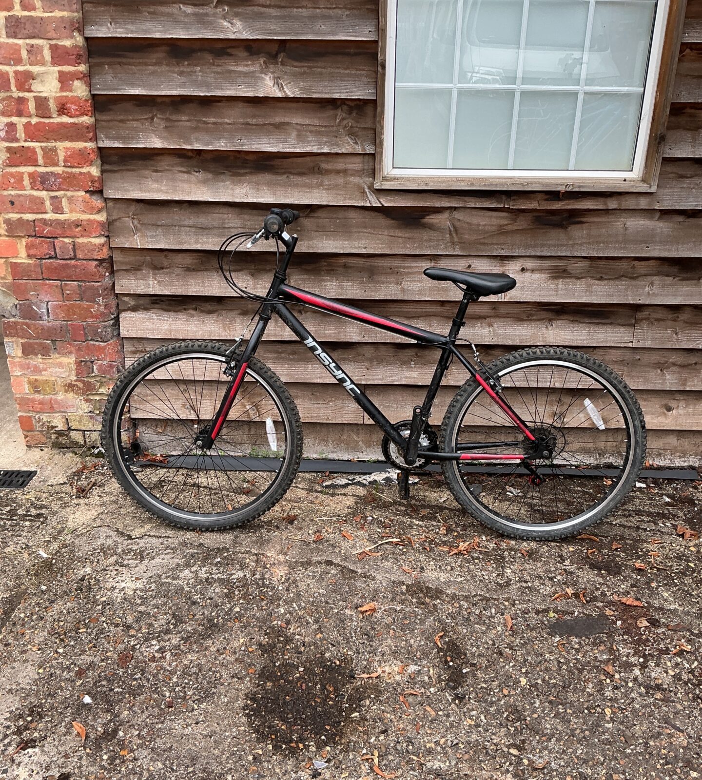 Used Chimera Insync mountain bike for sale, outdoor cycling.