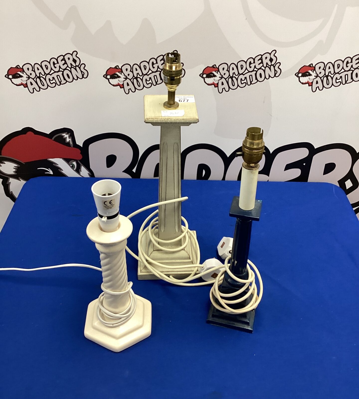 Cream ceramic pillar table lamp with vintage style.