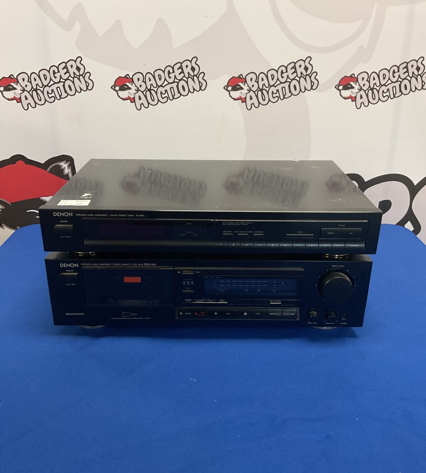 Vintage Denon stereo tuner in good condition.
