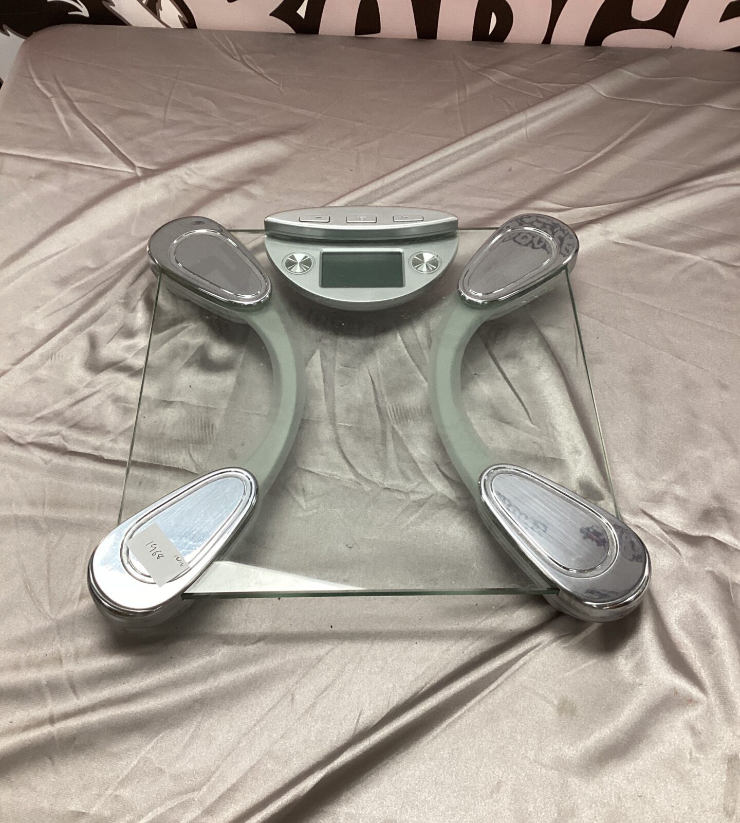 Modern digital bathroom scales for accurate weight measurement at home.