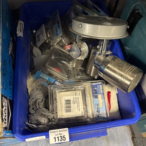 Tray of mixed electrical wiring and components from shed clearance.