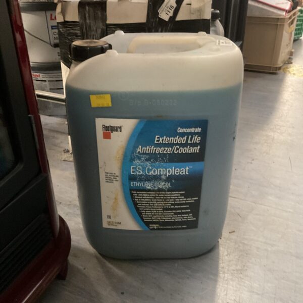 Fleetguard ES Complete 20L extended life antifreeze coolant container.